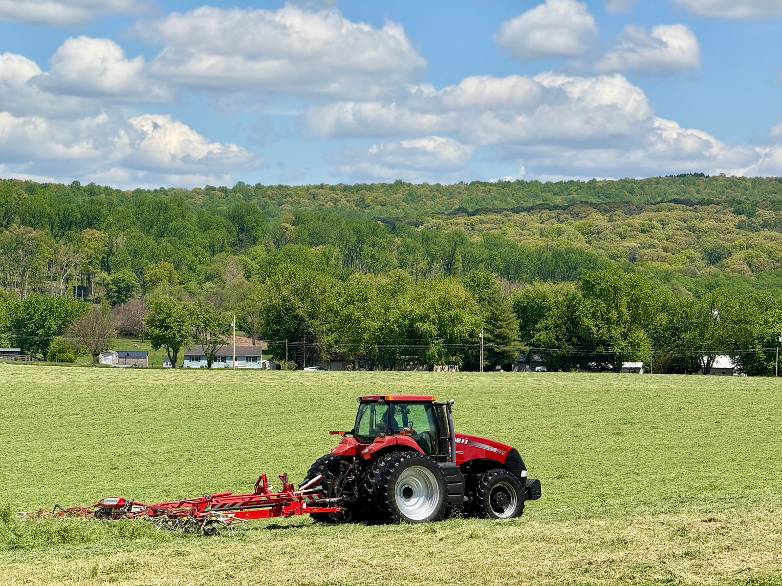 Traktor auf dem Hof